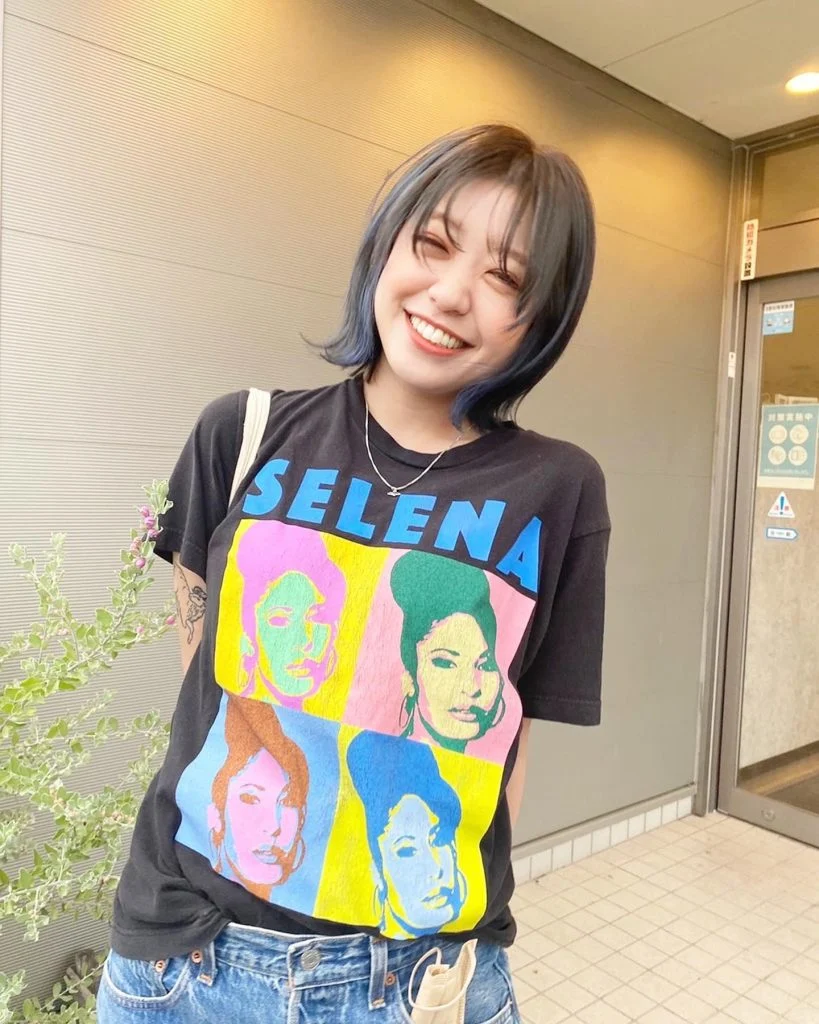 顔周りとカラーで遊びを入れて😍