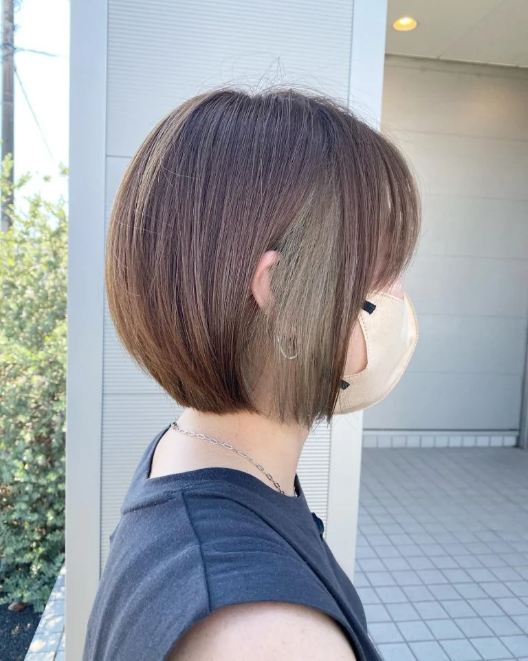 レイヤーボブ✖︎インナーカラー✖︎マットグレージュ