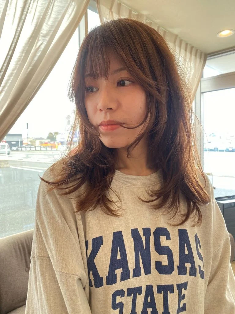 毛先に残ってるデジタルパーマをいかして🩵🩵🩵