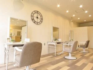 e style com’s hair 柳通り店